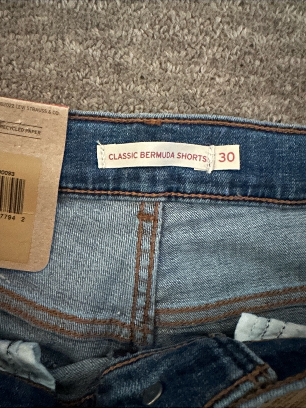 Women's Levi's - Picture 2 of 5